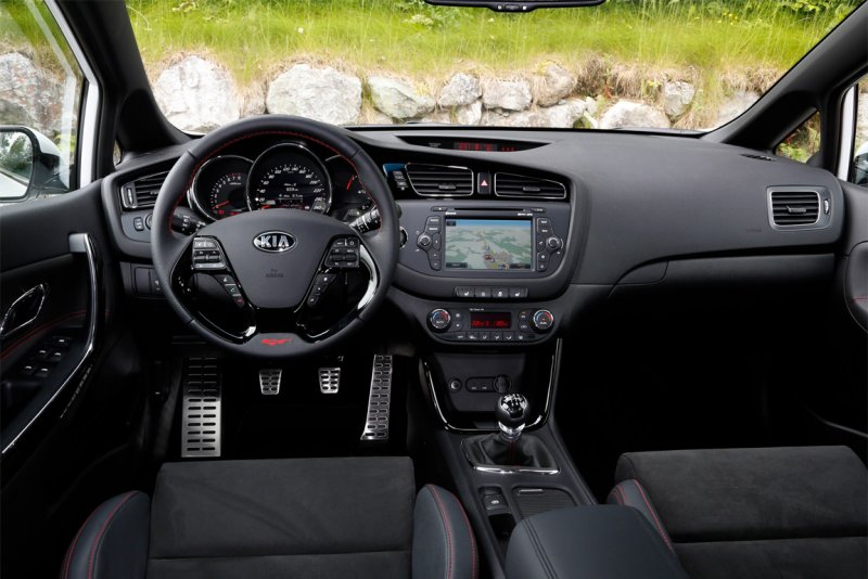 Kia Ceed 2015 салон