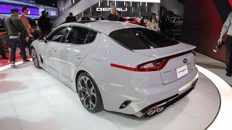 Киа Стингер gt 2018