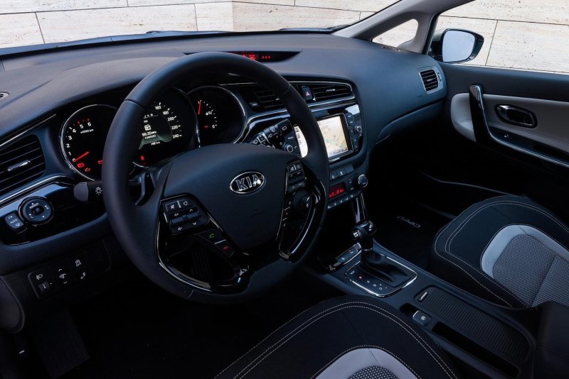 Kia Ceed 2016 салон