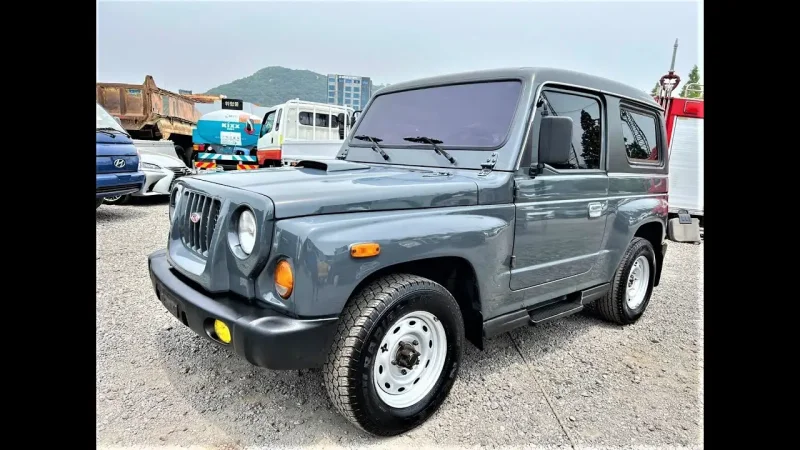 Kia Retona, 2001