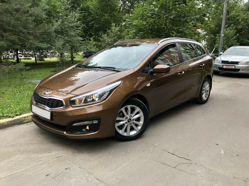 Kia Ceed 1 Рестайлинг коричневый