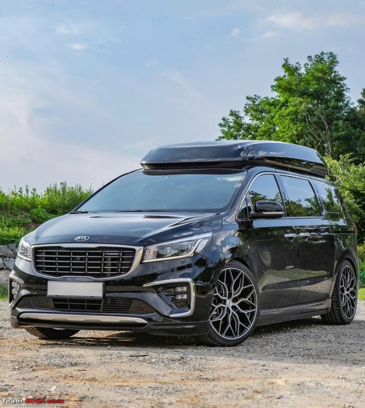 Kia Grand Sedona on Vossen Wheels (HF-2) 2019