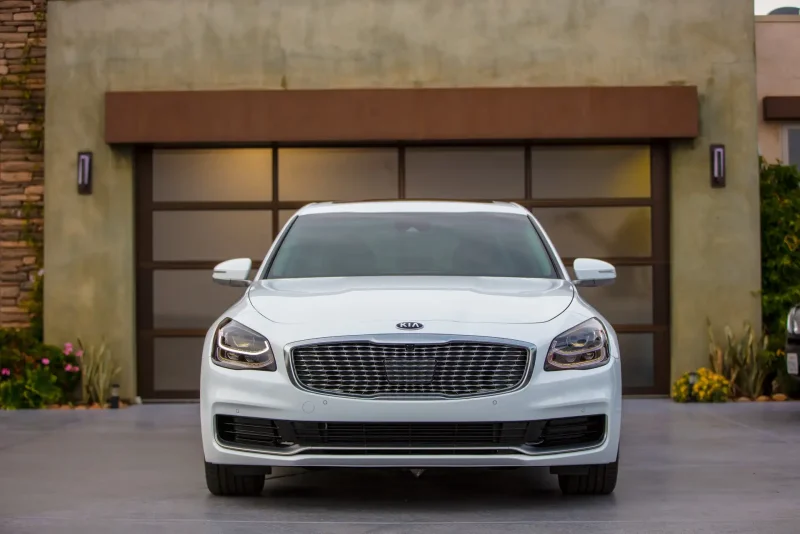 Kia k900 2021