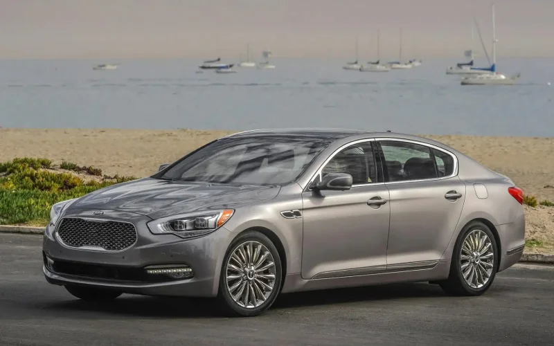 Kia k900 v8
