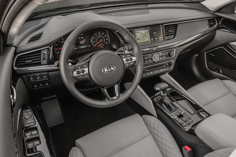 Kia Cadenza 2017 салон