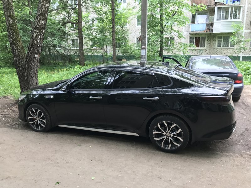 Kia k5 черная