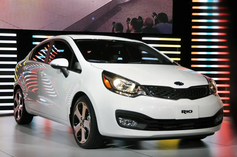 Kia k2 2011