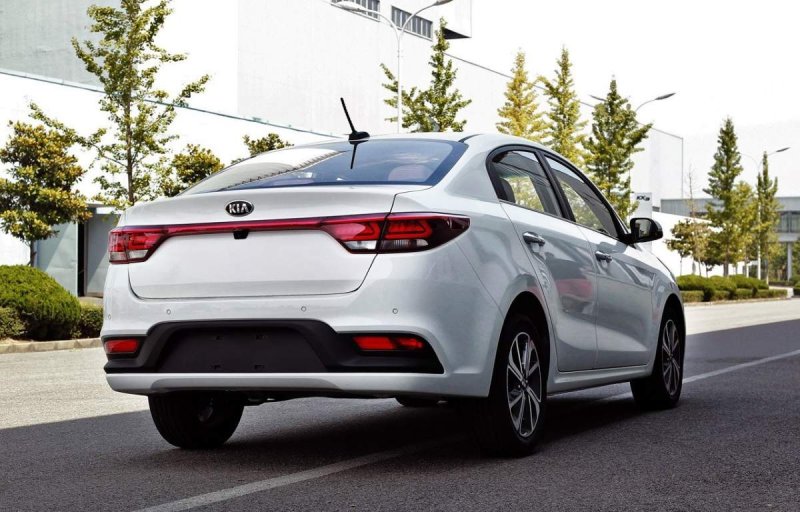 Kia k2 2016