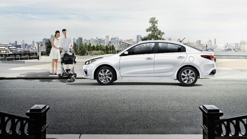 Kia Rio 2017 салон