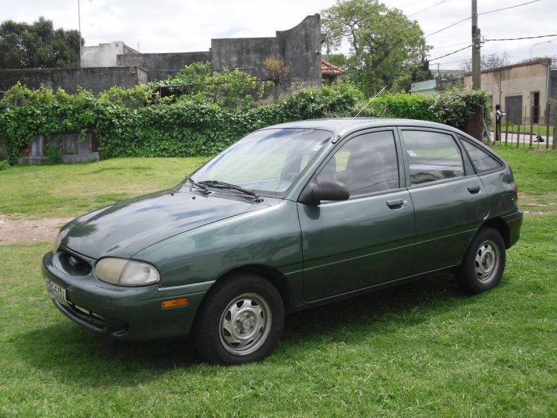 Кия Авелла 1997