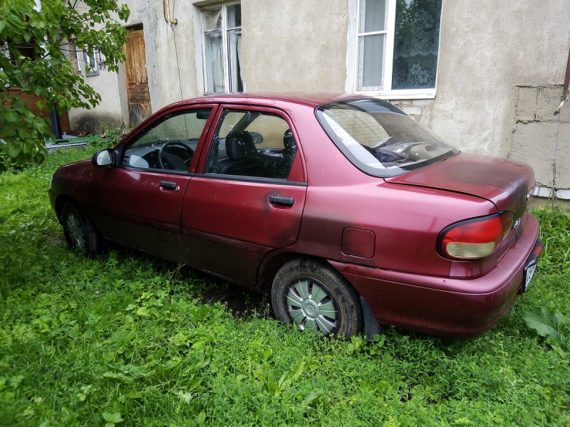 Киа Авелла седан 1999