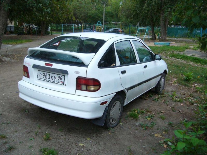 Кия Авелла 1996