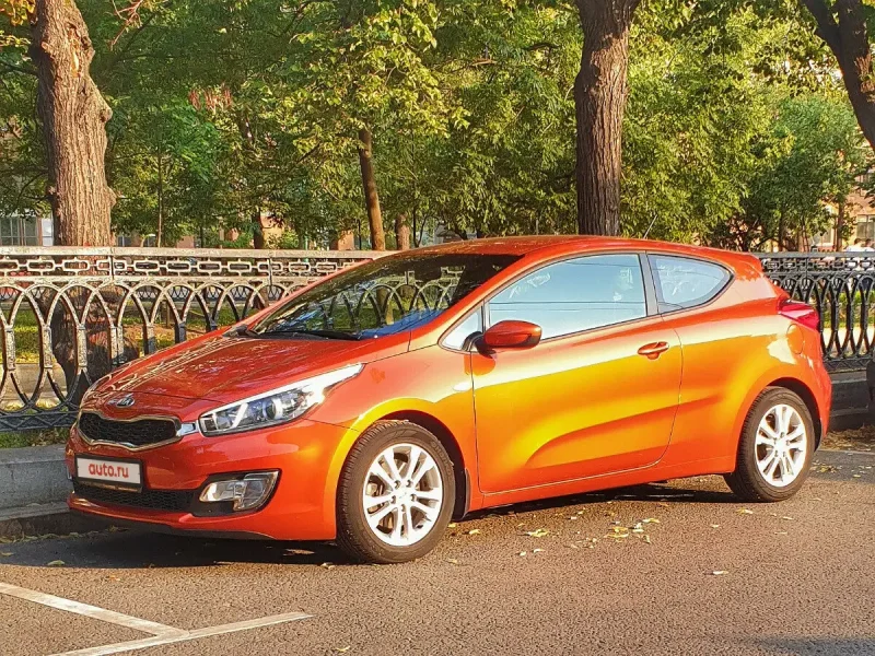 Kia Stinger 2022 Orange