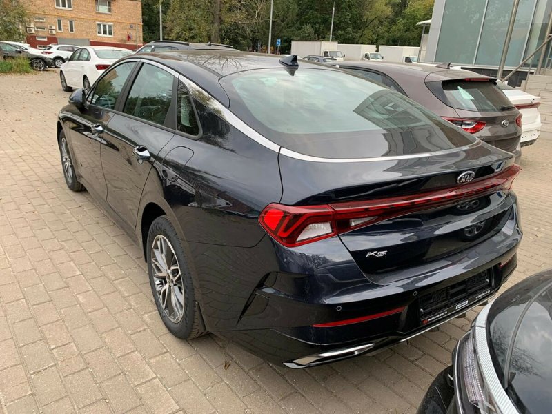 Kia k5 черная