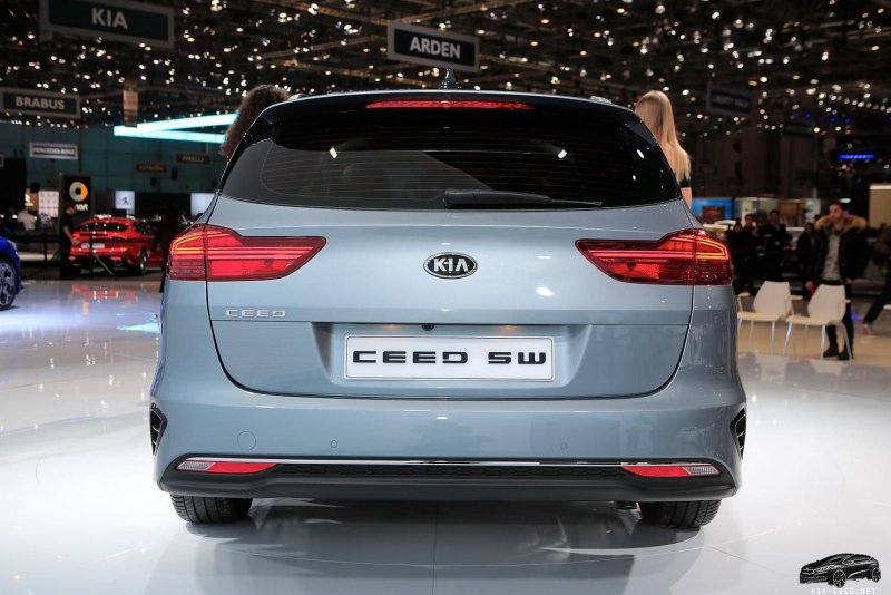 Kia Ceed 2019 сзади