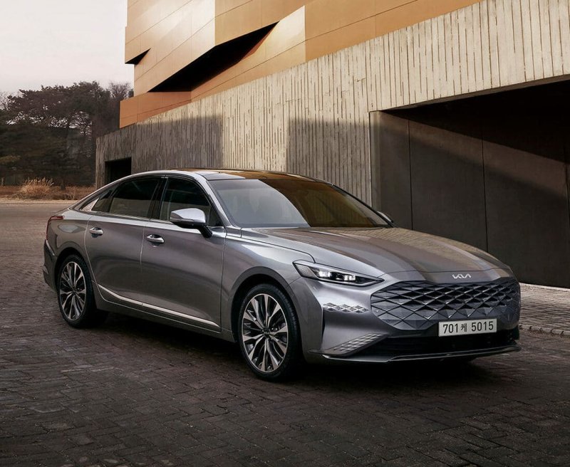 Kia Optima 2021 красная
