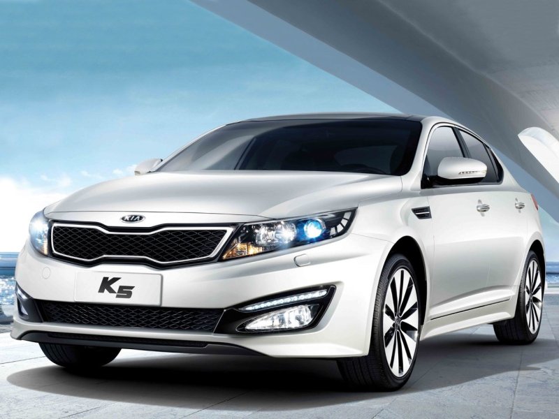 Kia k5 Black