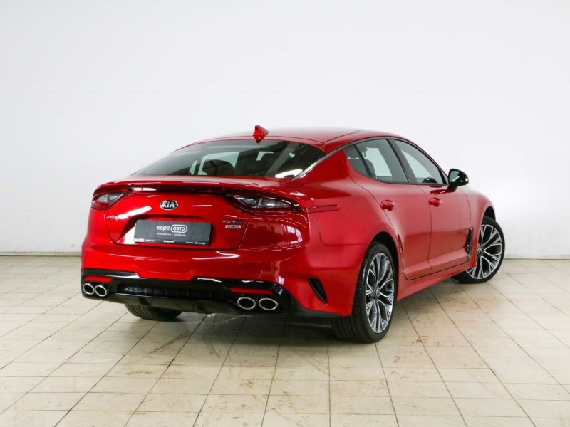 Kia gt4 Stinger 2020