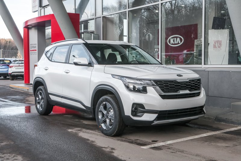 Kia Seltos 2020 белый