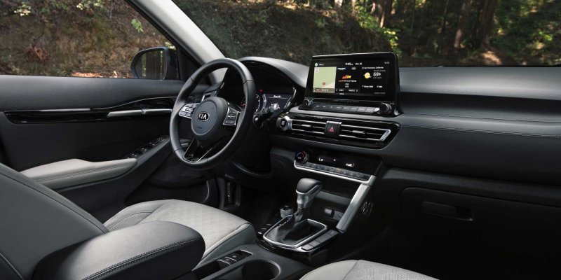 Kia Seltos 2021 салон