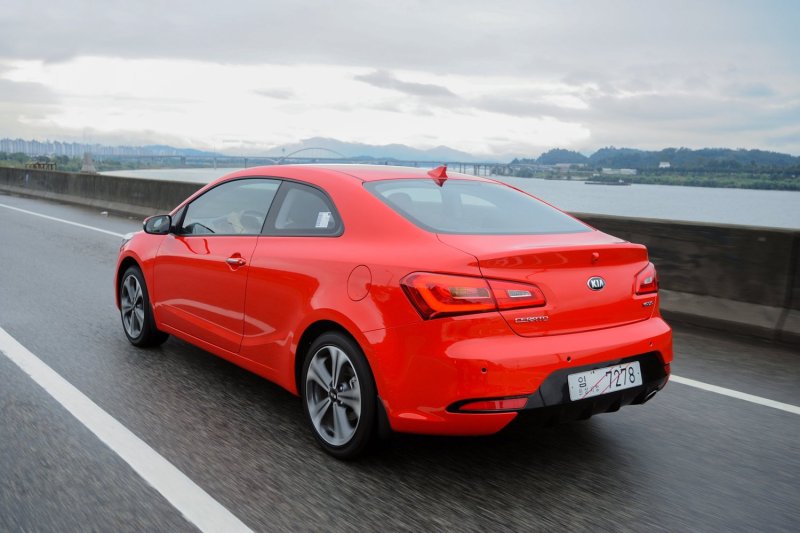Kia Cerato Koup 2013