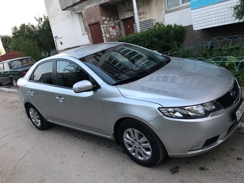 Kia Cerato 2009 года