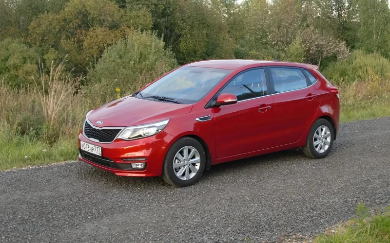 Kia Rio лифтбек