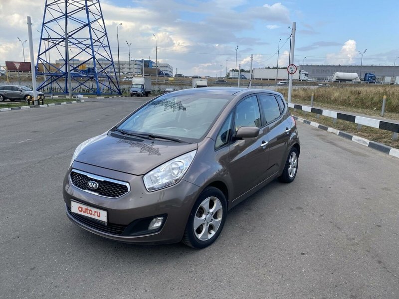 Kia Venga 10