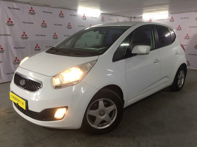Kia Venga 2013 салон