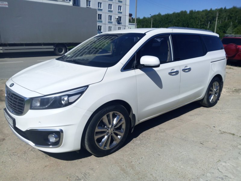 Kia Sedona 2016