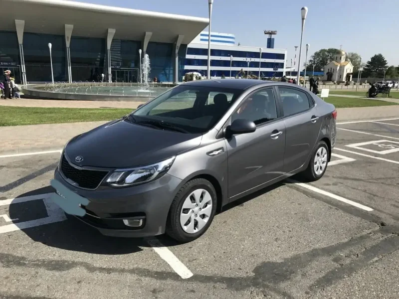 Kia Rio 2015 серый
