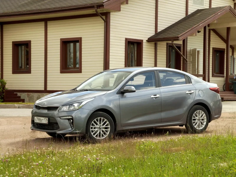 Kia Rio 4 серый
