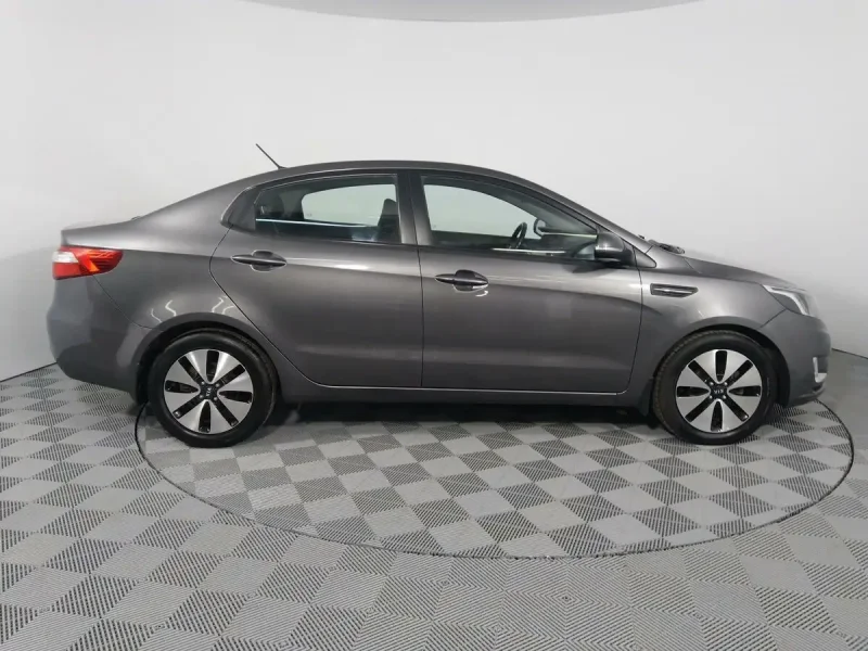 Kia Rio 2014 серая