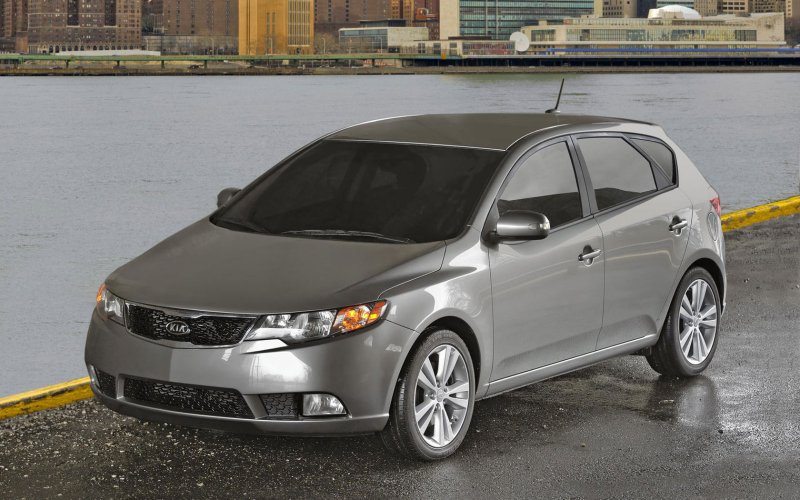 Kia Cerato 2 хэтчбек