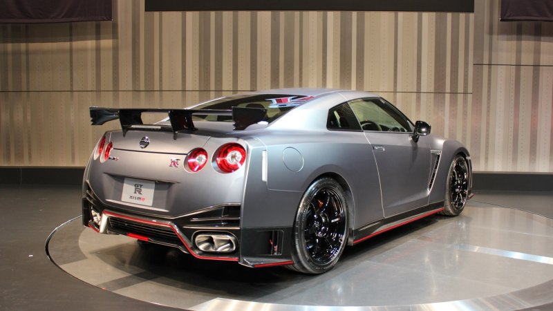 Nissan Skyline GTR r34 спойлер