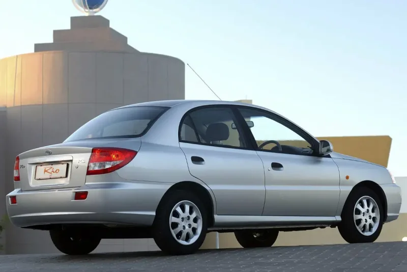 Kia Rio 1 поколение седан