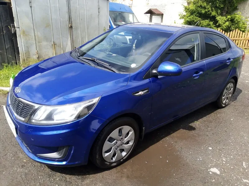 Kia Sportage синий