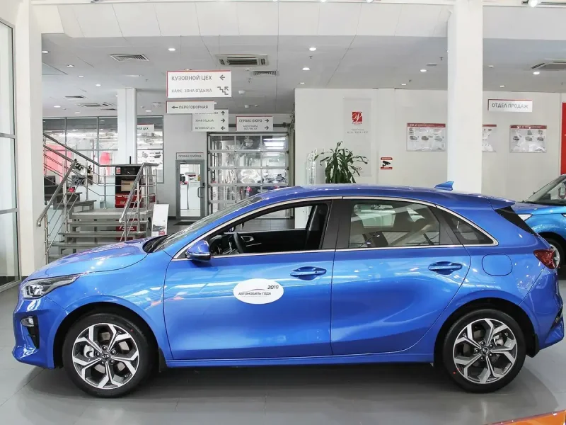 Kia Rio 3 голубая