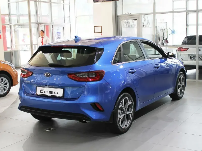 Kia Rio 4 синяя