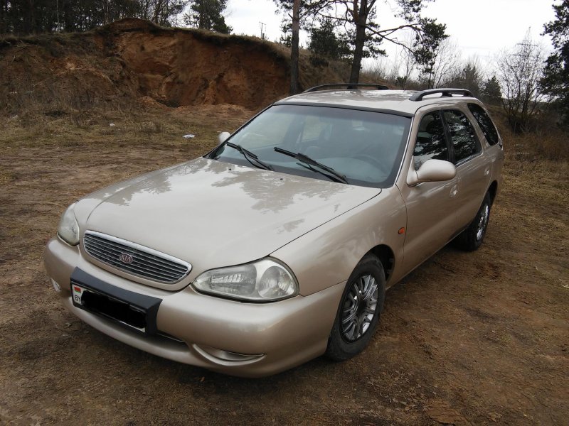 Kia Clarus 1998 седан