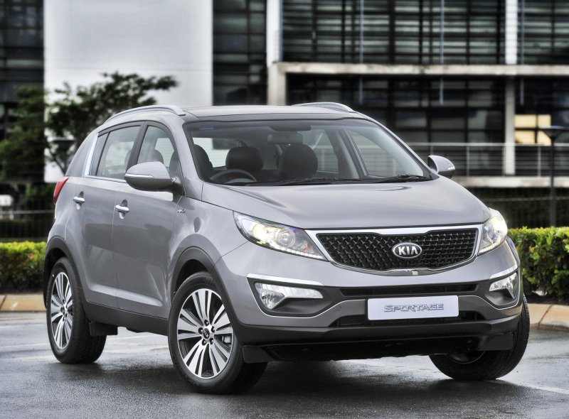 Машина Kia Sportage 2014 года