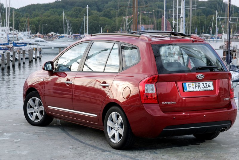 Kia Carens 2010