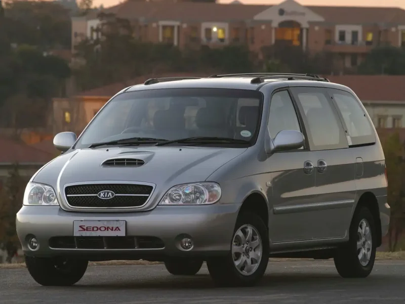 Kia минивэн Sedona 2005