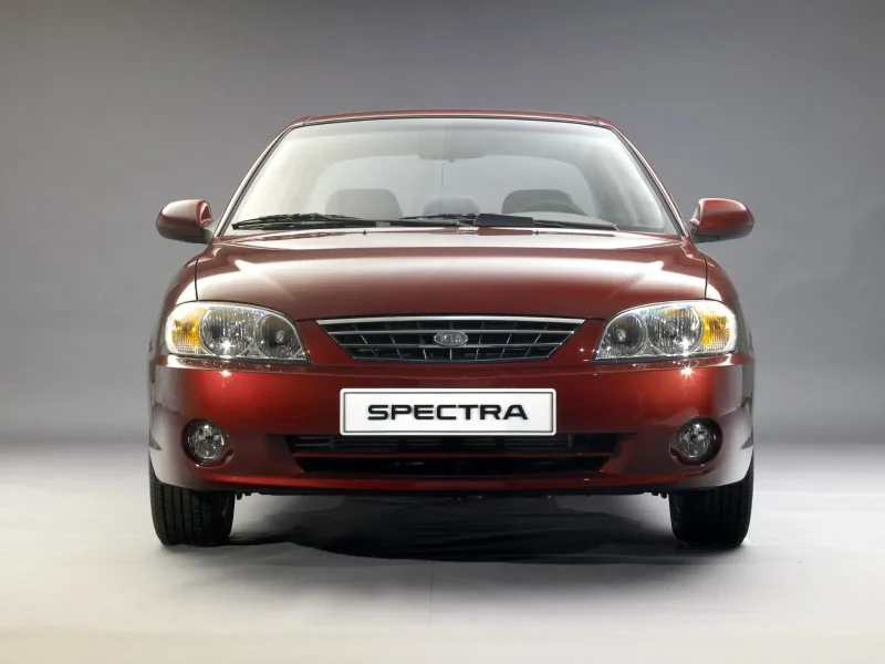 Kia Spectra 1 поколение