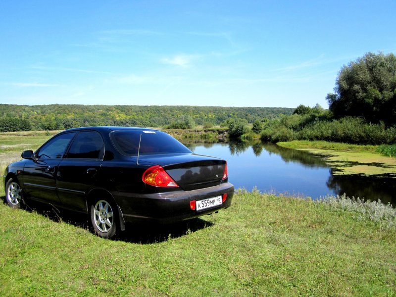 Kia Spectra черная