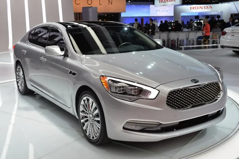 Kia 6