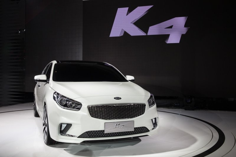 Новая Киа к4