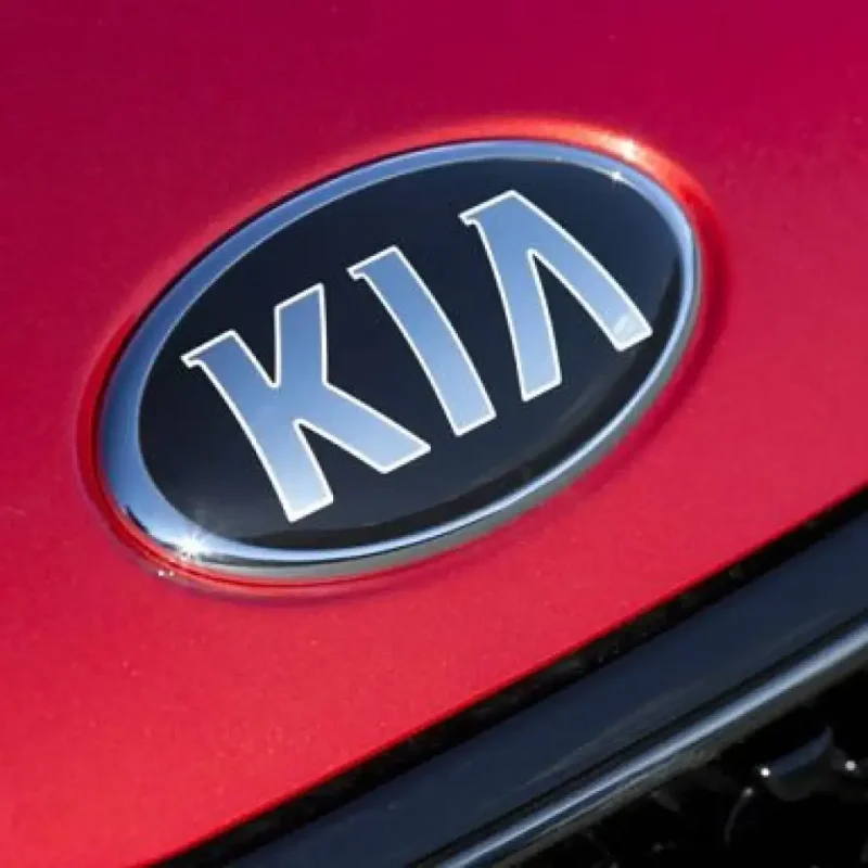 Kia значок новый