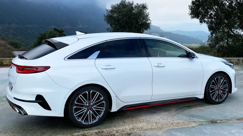 Kia proceed 2020 белый