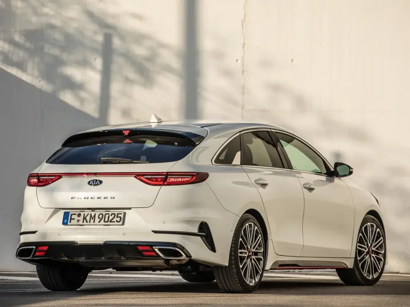Kia Ceed универсал gt 2019